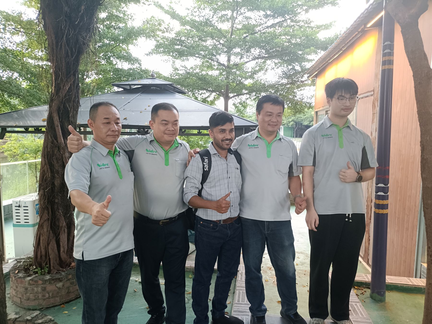 Качествена дейност между Nidec Elevator Traction Machine Китай и Индия